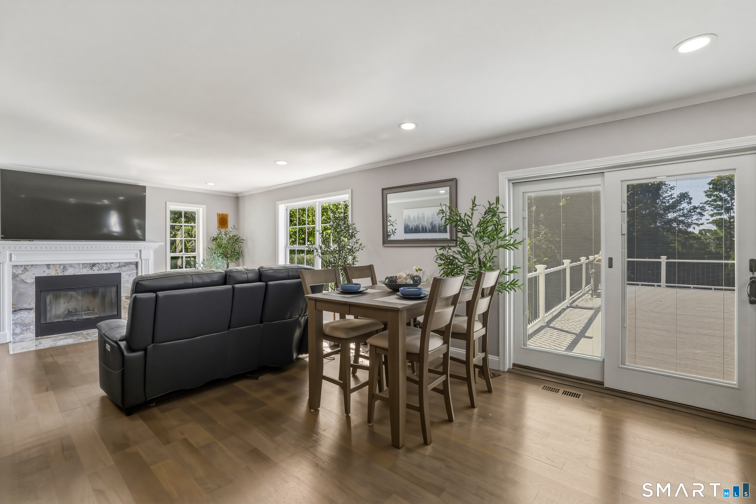 20 Ridgewood Court Hamden CT 06473