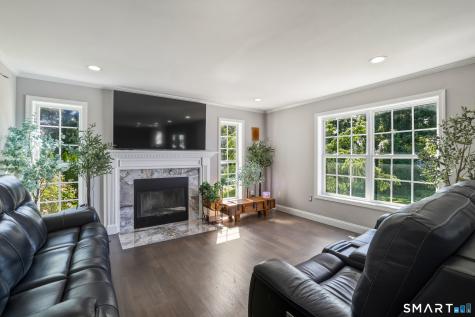 20 Ridgewood Court Hamden CT 06473