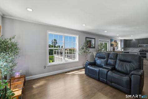 20 Ridgewood Court Hamden CT 06473