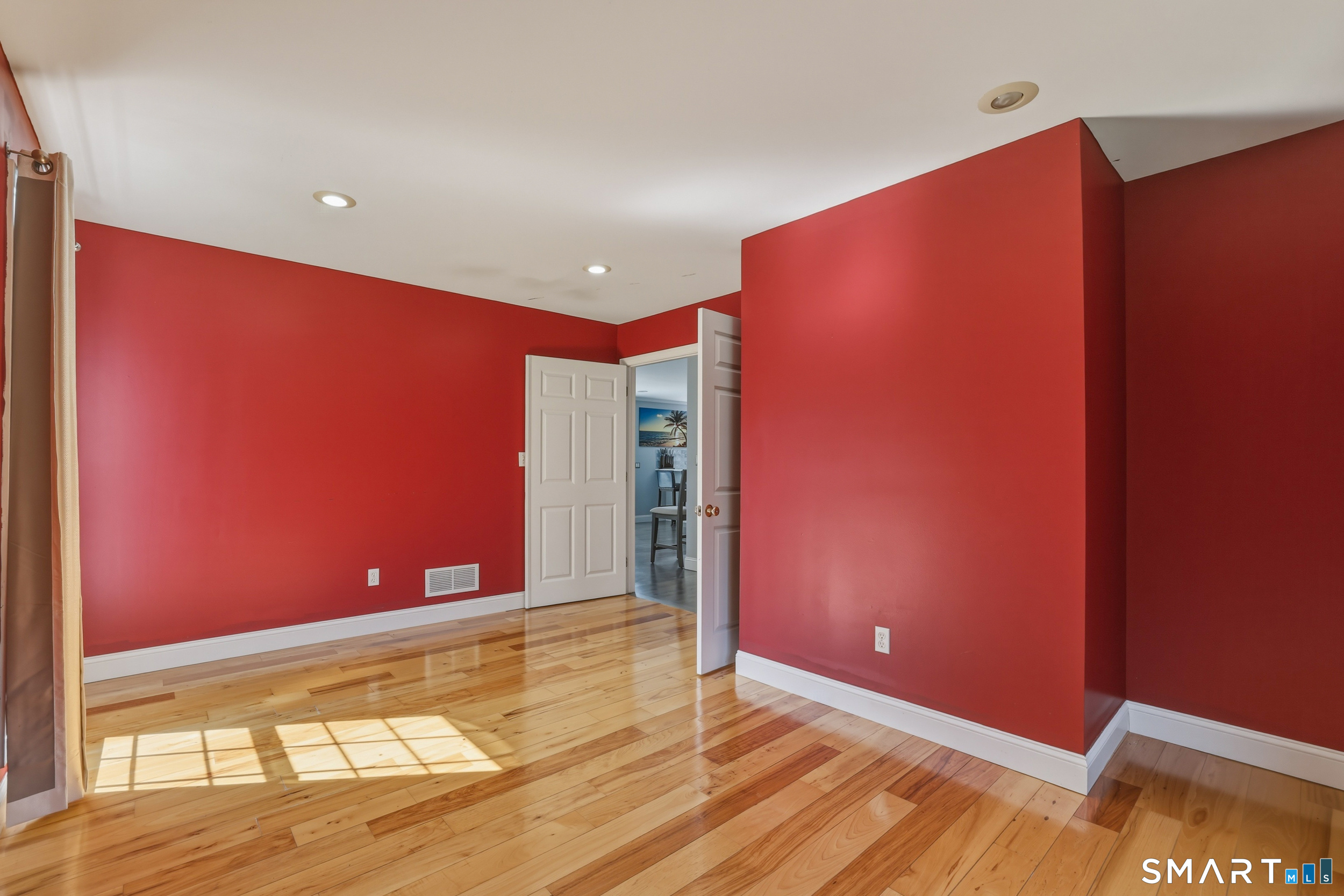 20 Ridgewood Court Hamden CT 06473