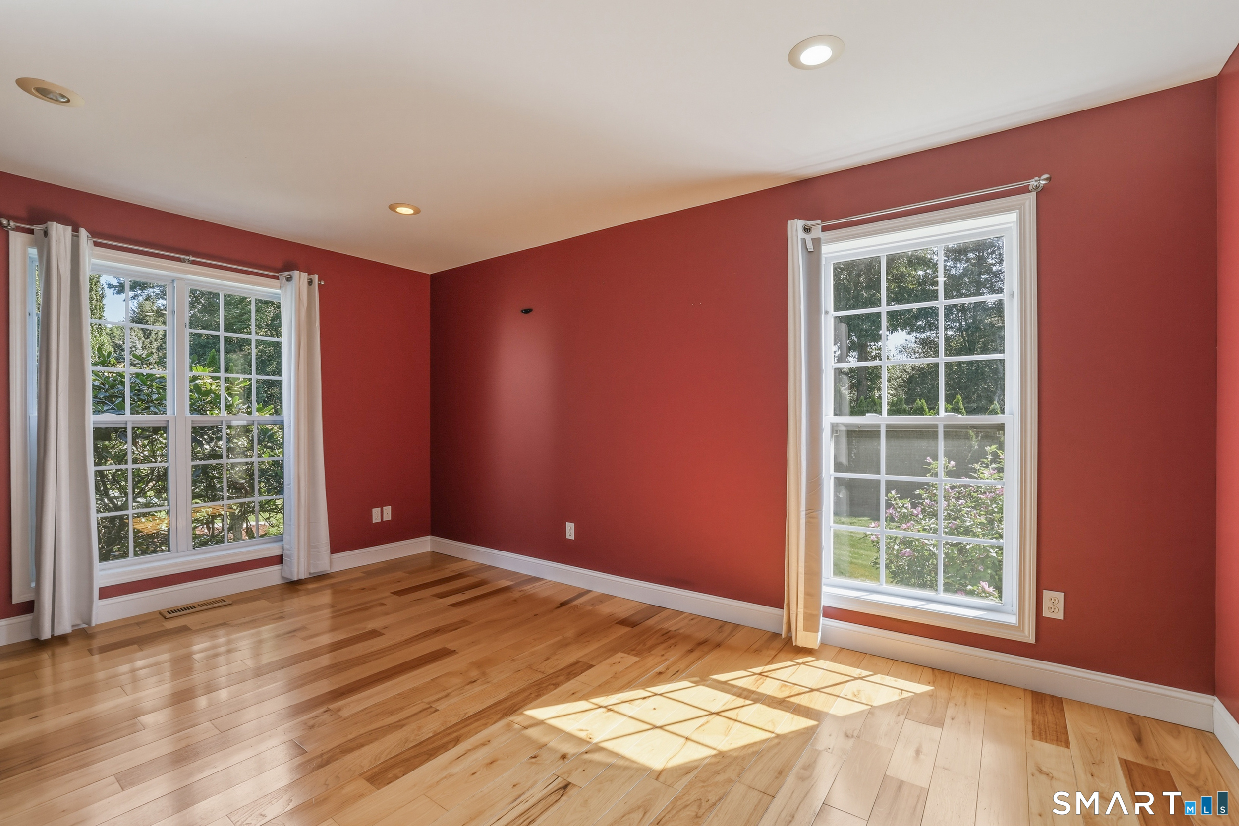 20 Ridgewood Court Hamden CT 06473