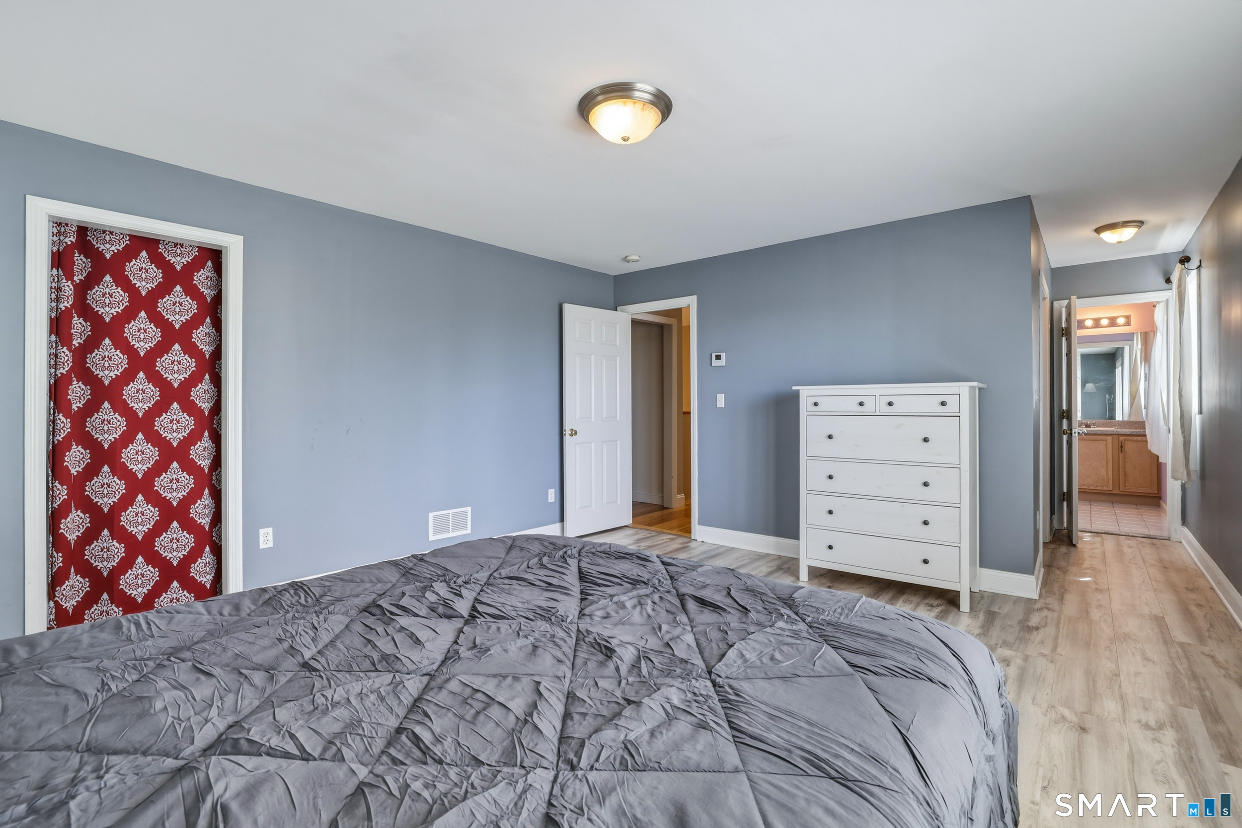 20 Ridgewood Court Hamden CT 06473