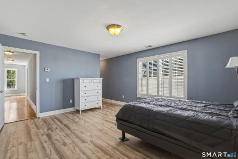 20 Ridgewood Court Hamden CT 06473