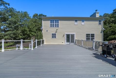 20 Ridgewood Court Hamden CT 06473