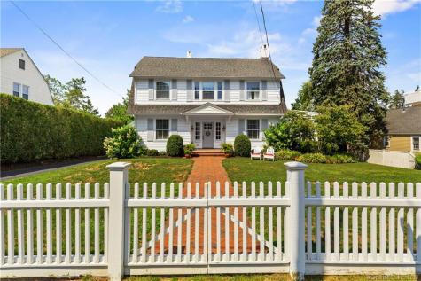 224 Old Post Road Fairfield CT 06824