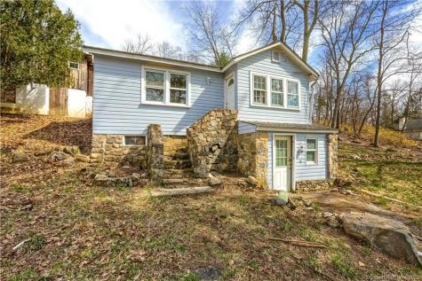 14 Deerfield Road New Fairfield CT 06812