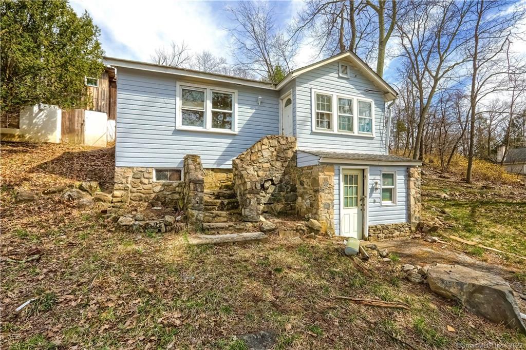14 Deerfield Road New Fairfield CT 06812