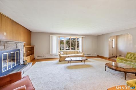 58 Evelyn Road Bristol CT 06010