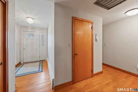 58 Evelyn Road Bristol CT 06010