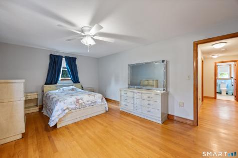 58 Evelyn Road Bristol CT 06010