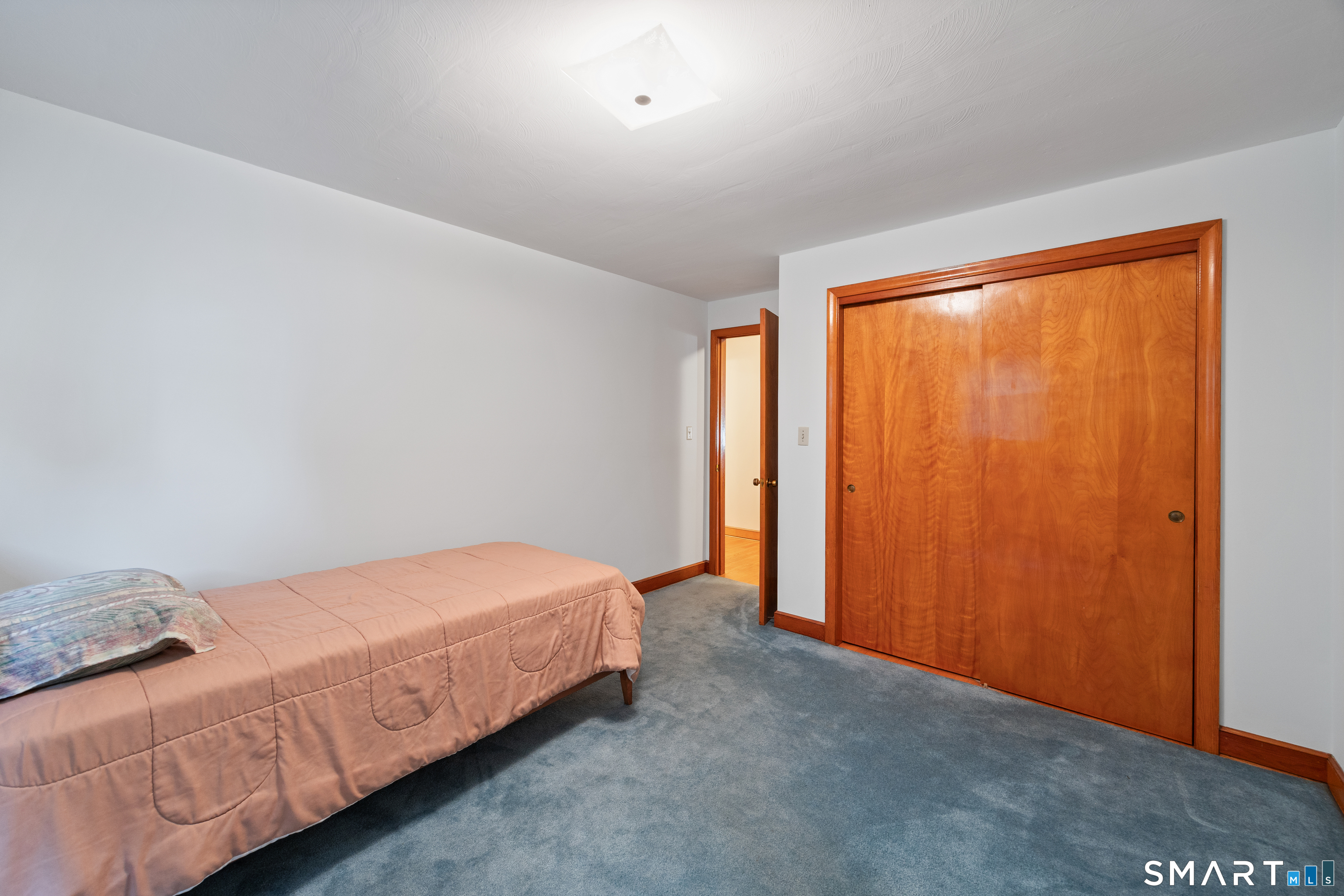 58 Evelyn Road Bristol CT 06010