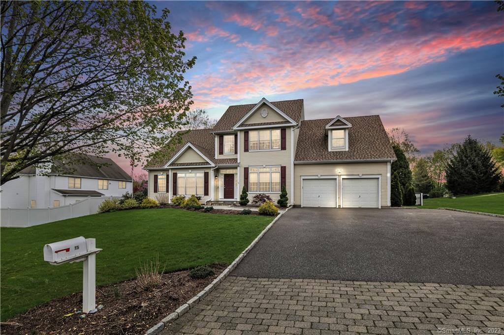 15 Somerset Lane Milford CT 06461