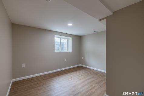 14 Catherine Court Milford CT 06460