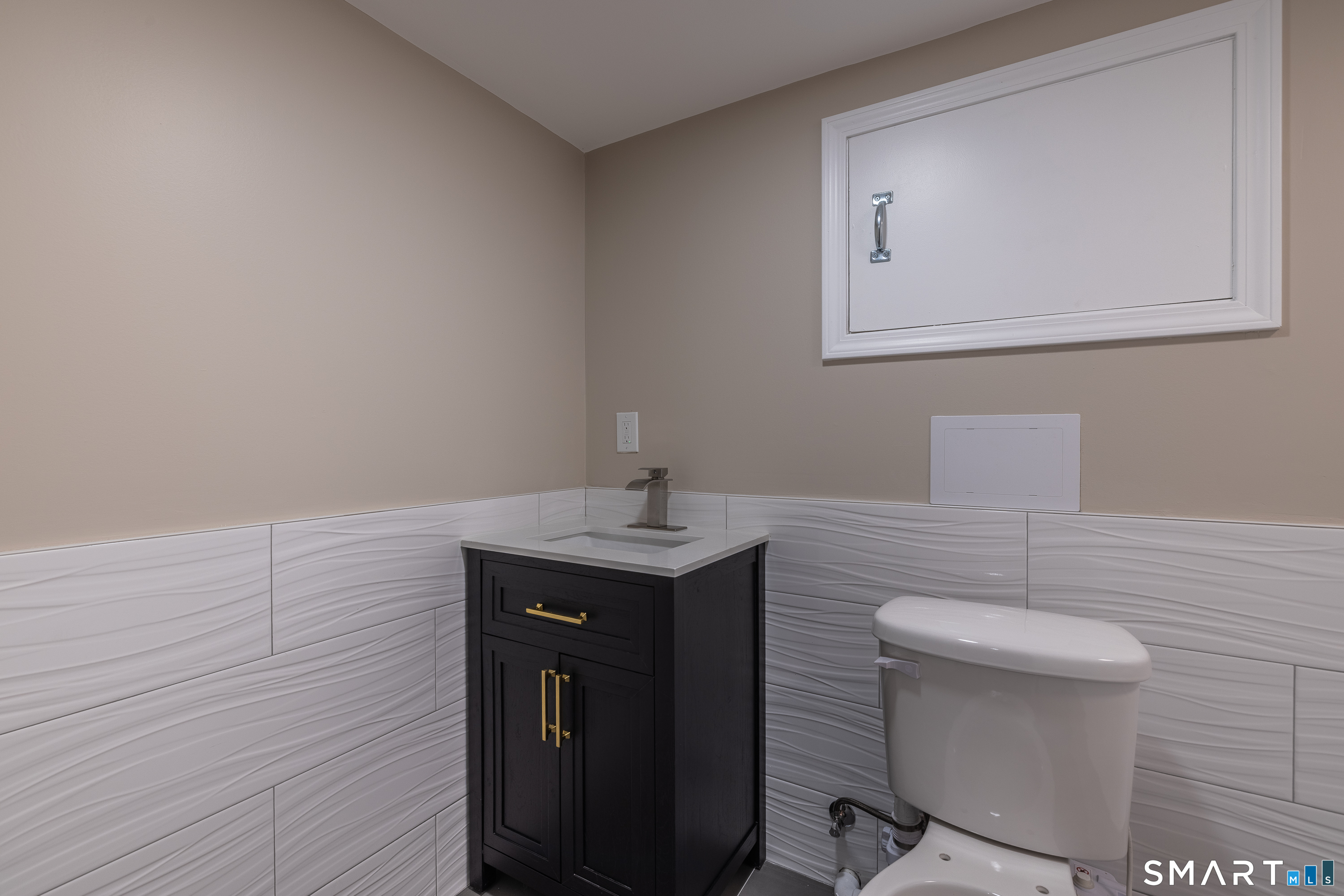 14 Catherine Court Milford CT 06460