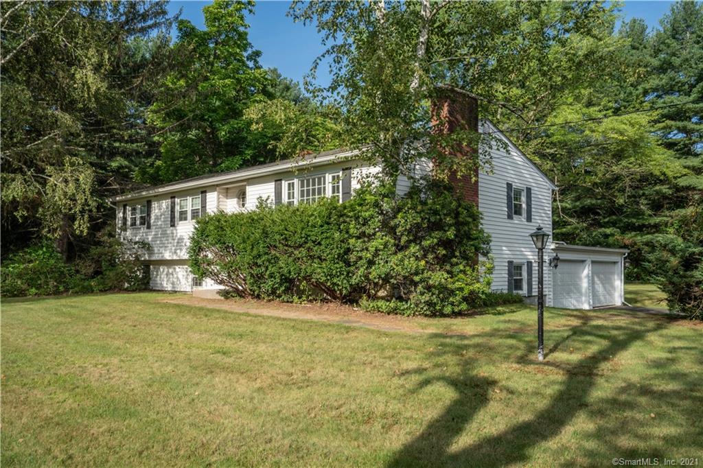 36 August Road Simsbury CT 06070