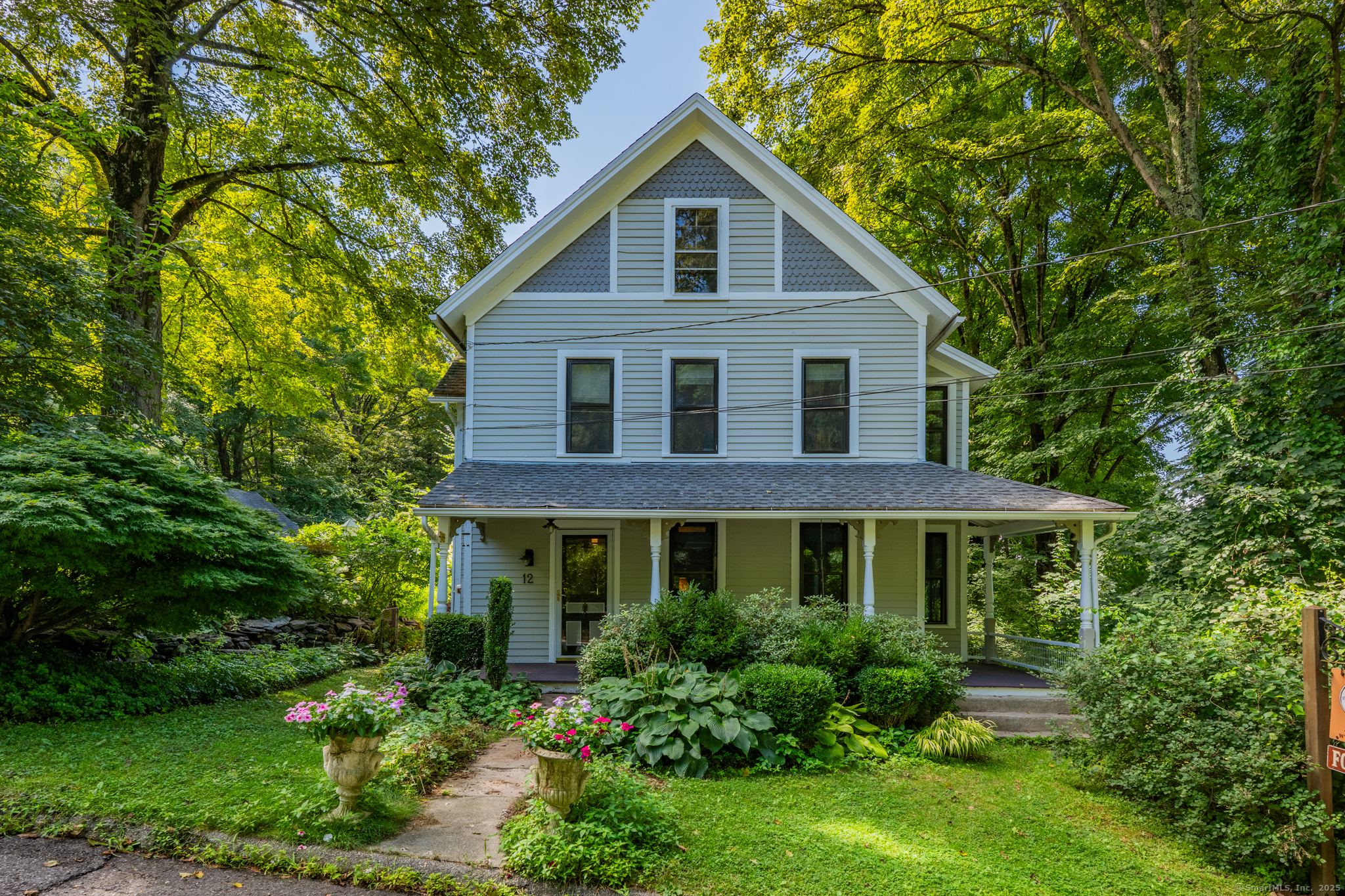 12 Spring Street Woodbury CT 06798