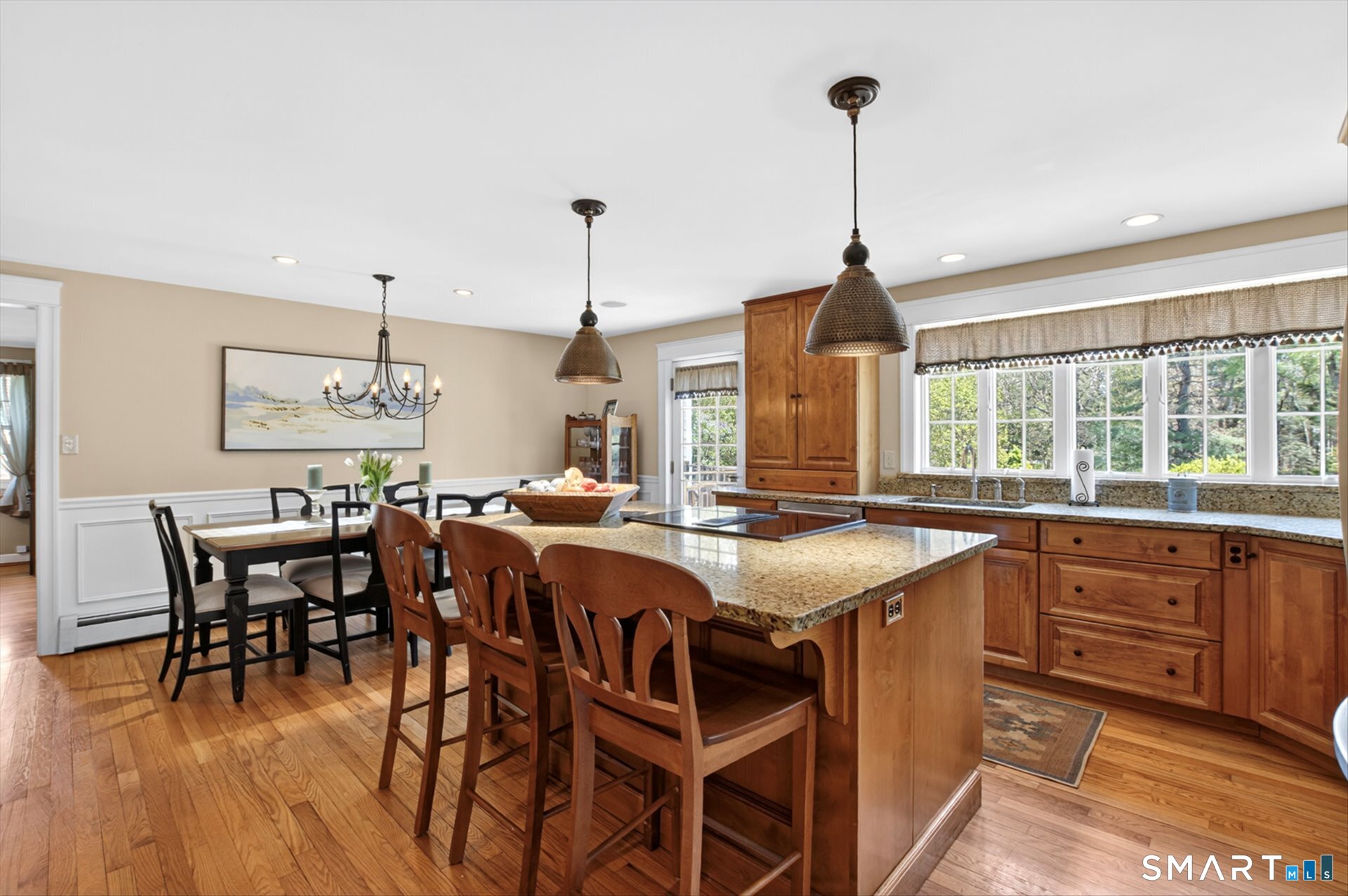 28 Deepwood Road Simsbury CT 06070