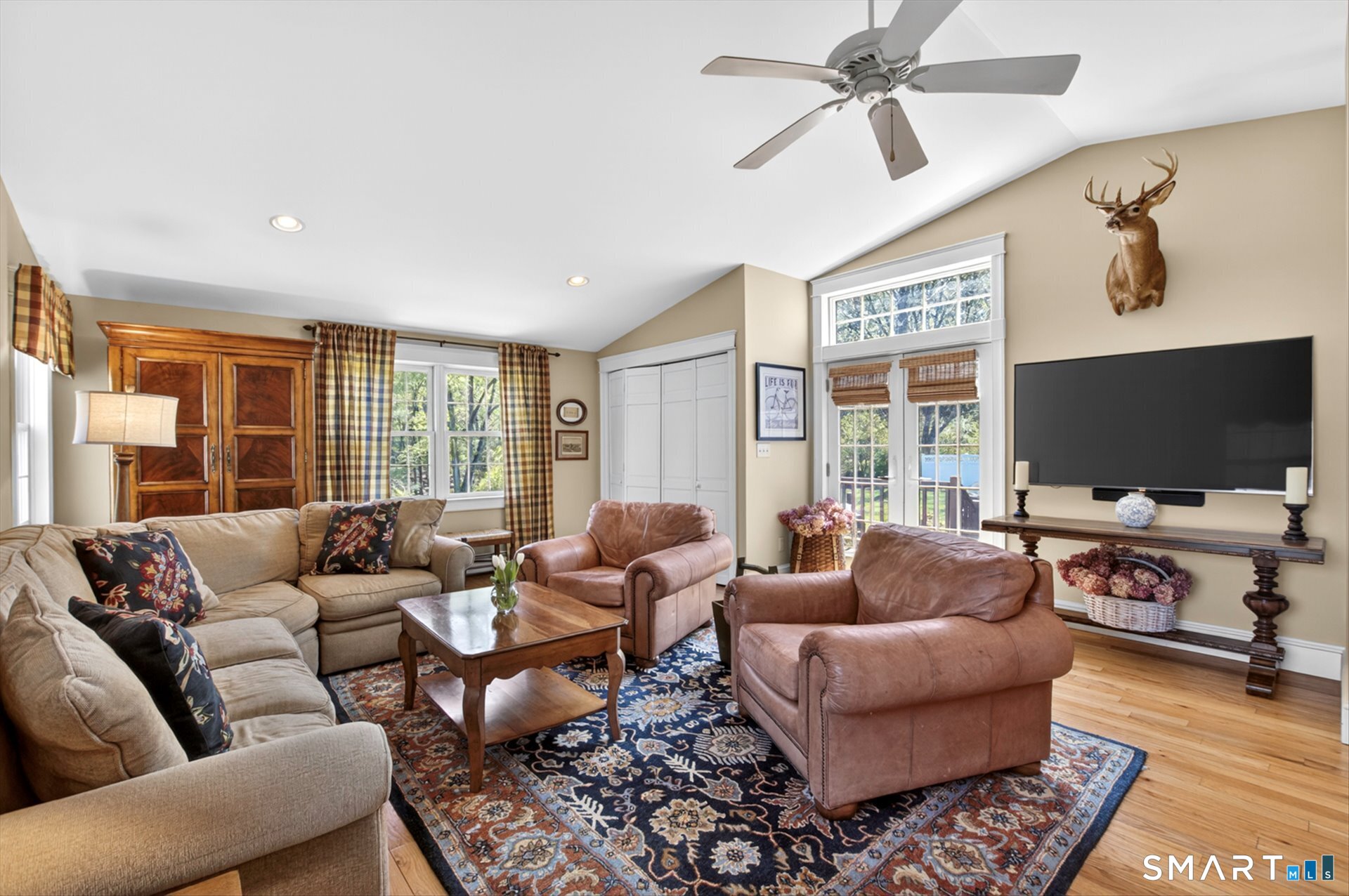 28 Deepwood Road Simsbury CT 06070