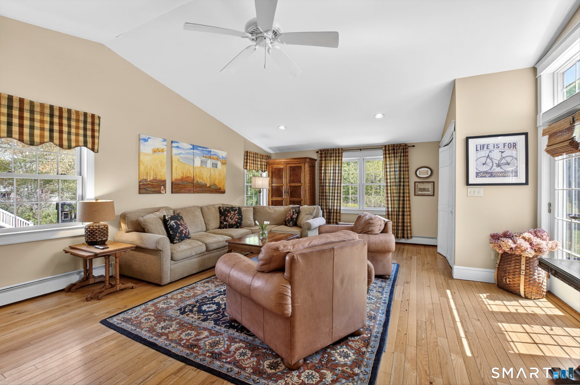 28 Deepwood Road Simsbury CT 06070