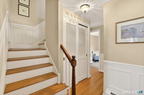 28 Deepwood Road Simsbury CT 06070