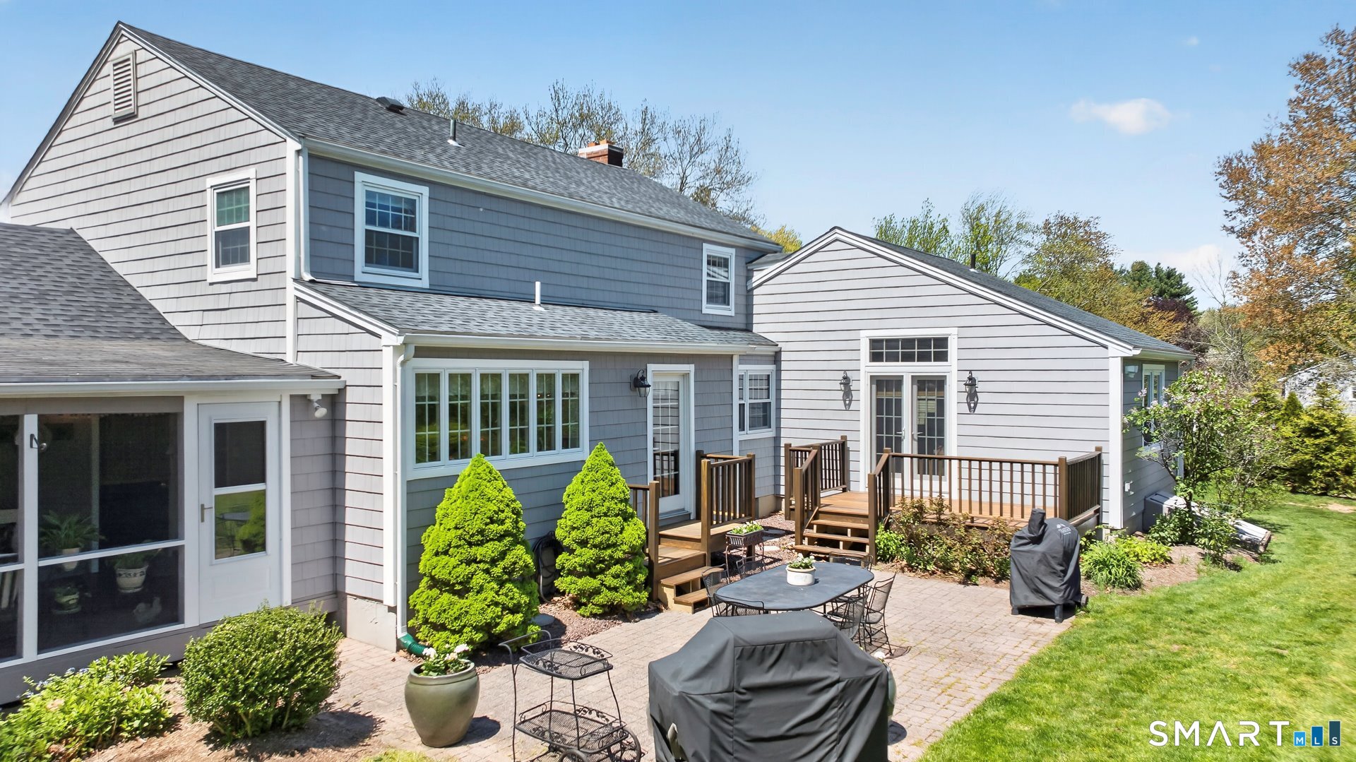 28 Deepwood Road Simsbury CT 06070