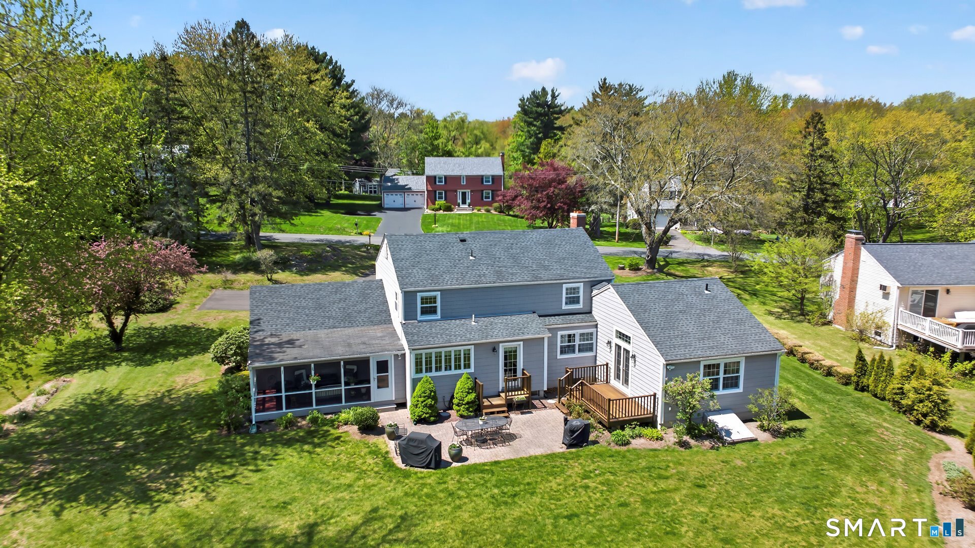 28 Deepwood Road Simsbury CT 06070