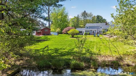 28 Deepwood Road Simsbury CT 06070