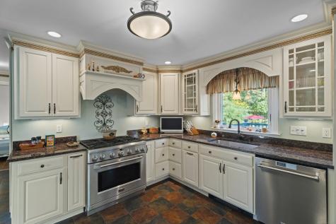 634 Cornwall Avenue Cheshire CT 06410