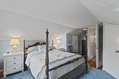 634 Cornwall Avenue Cheshire CT 06410