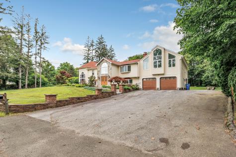 40 Walnut Street Monroe CT 06468