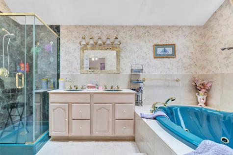 40 Walnut Street Monroe CT 06468