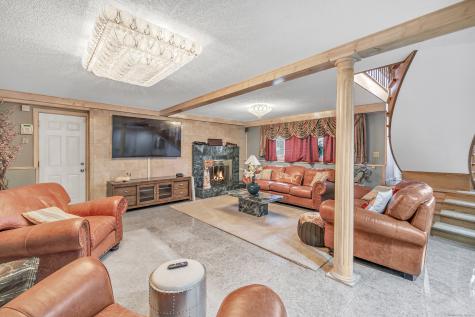 40 Walnut Street Monroe CT 06468