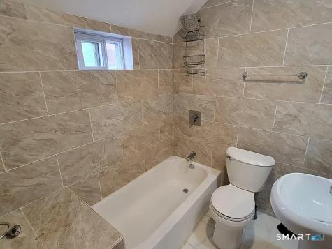 71 White Street West Haven CT 06516