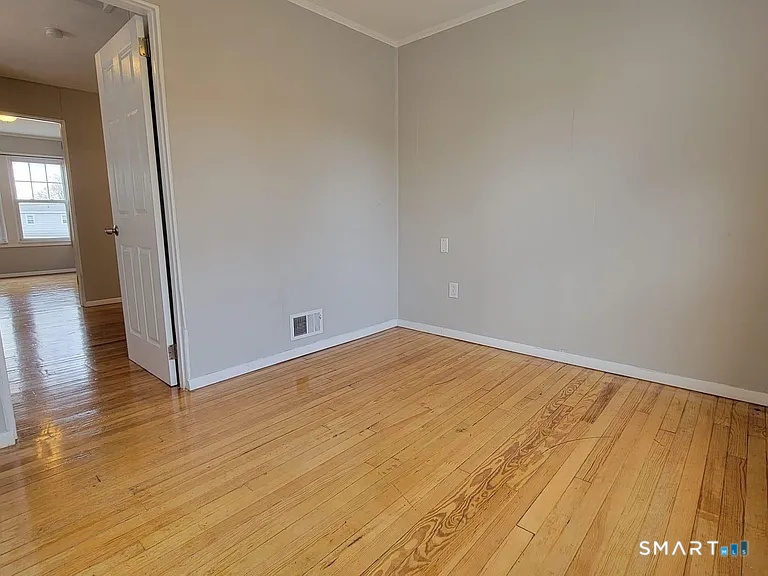 71 White Street West Haven CT 06516