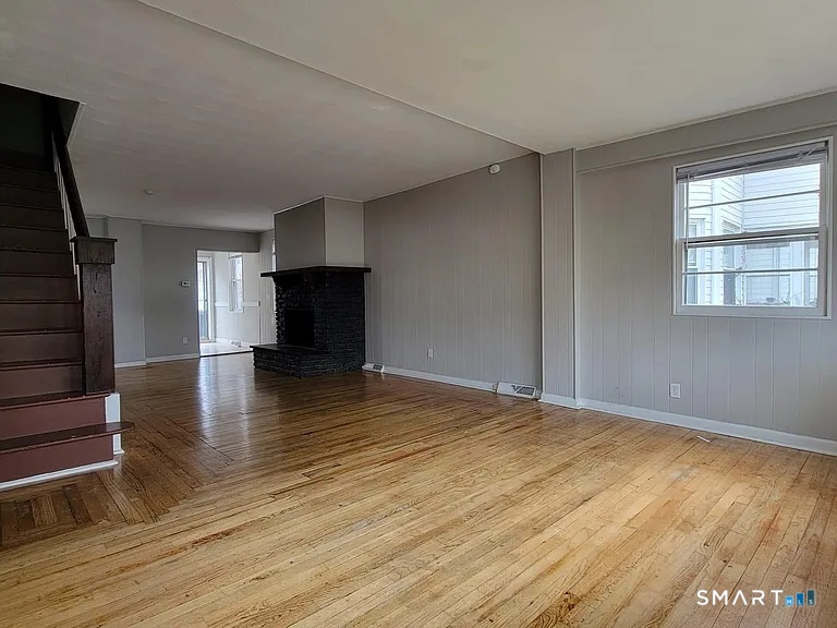 71 White Street West Haven CT 06516