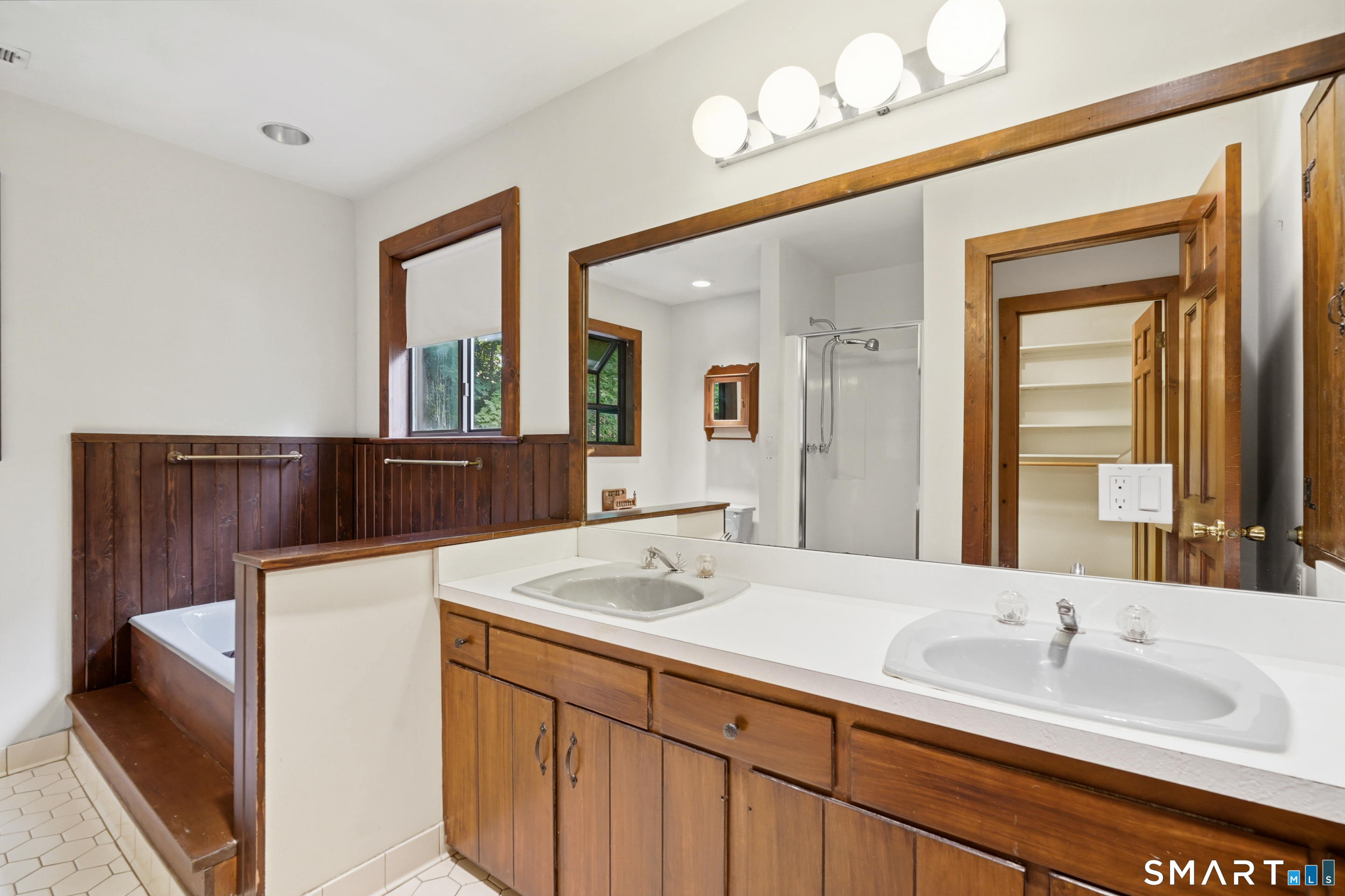 5 Newtown Turnpike Weston CT 06883