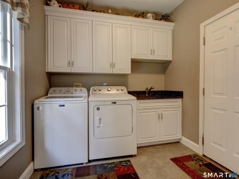 32 White Sail Drive Southington CT 06489