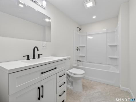 205 Flanders Road East Lyme CT 06357