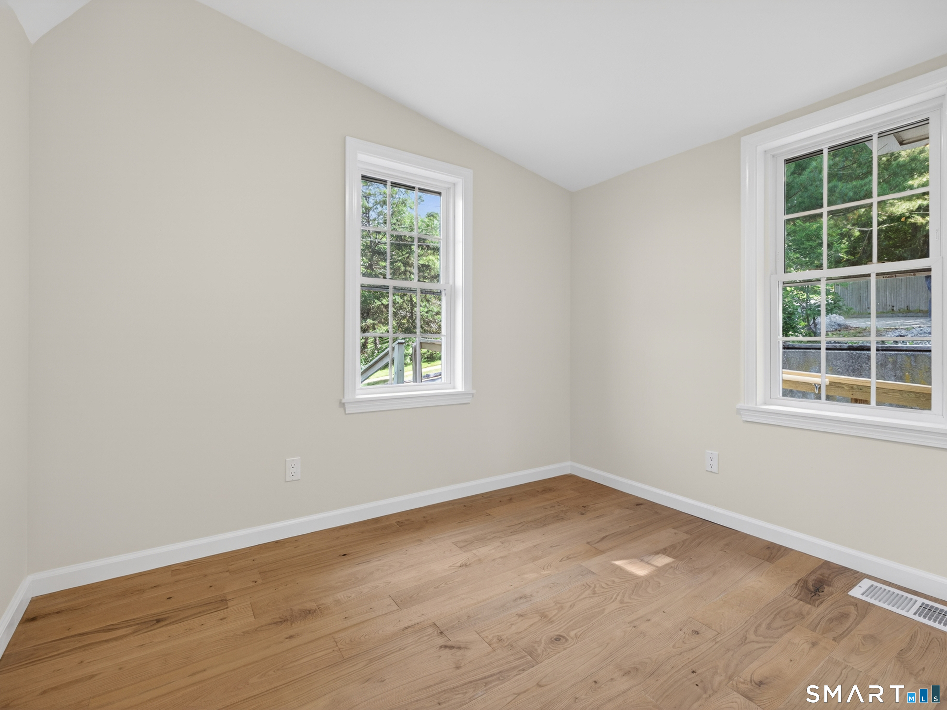 205 Flanders Road East Lyme CT 06357