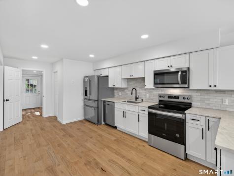 205 Flanders Road East Lyme CT 06357