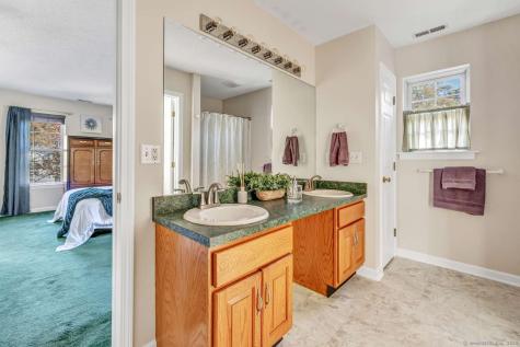 95 Orleton Court Cheshire CT 06410