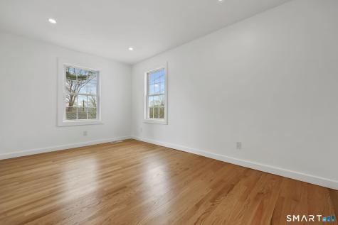 4 Kingsbury Road New Fairfield CT 06812