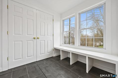 4 Kingsbury Road New Fairfield CT 06812