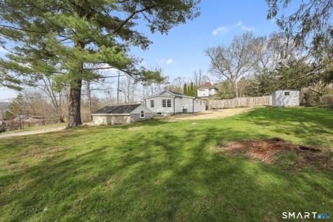 4 Kingsbury Road New Fairfield CT 06812