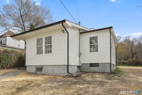 4 Kingsbury Road New Fairfield CT 06812