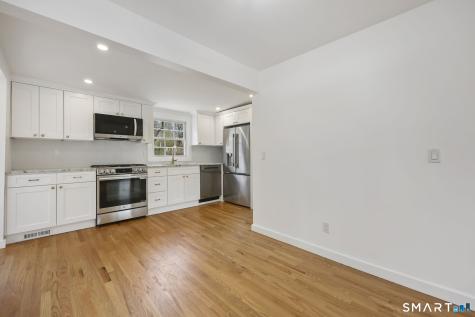 4 Kingsbury Road New Fairfield CT 06812