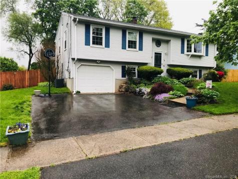 14 Costanzo Court Hamden CT 06518