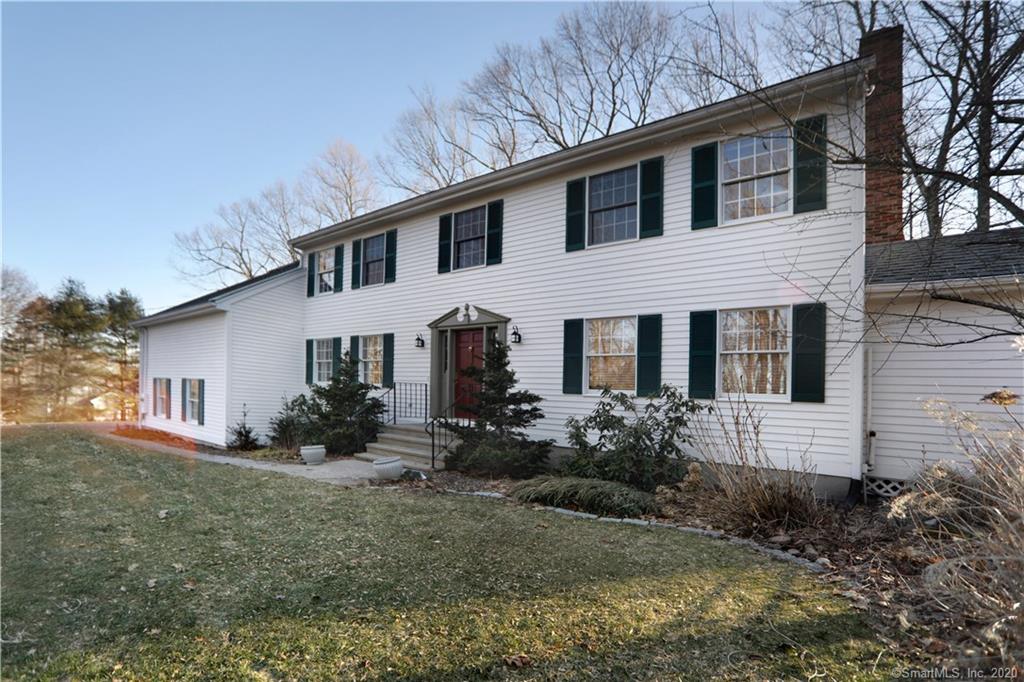 4 Guenevere Court Hamden CT 06518