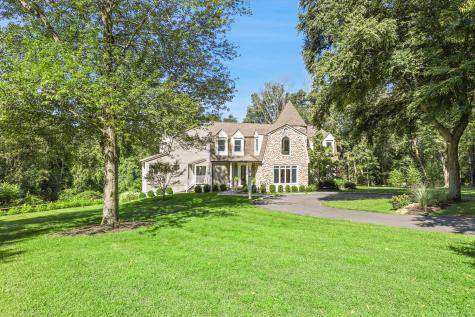 17 Titicus Court Ridgefield CT 06877