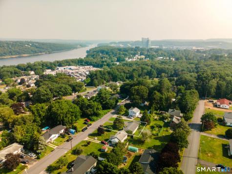 15 Curran Street Norwich CT 06360